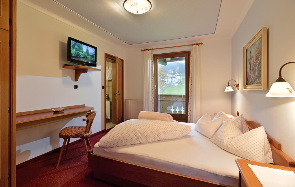 Landhaus Kumbichl Mayrhofen Zimmer foto